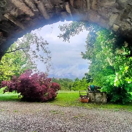 Bed & Breakfast Casale Sambuceto *