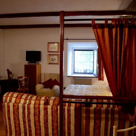 Casale Sambuceto Compiano