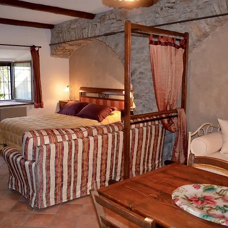 Bed & Breakfast Casale Sambuceto