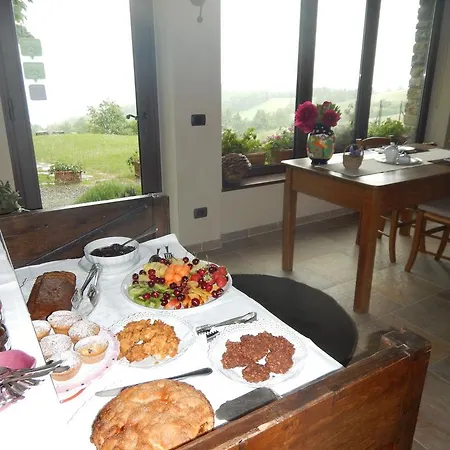 Bed & Breakfast Casale Sambuceto *
